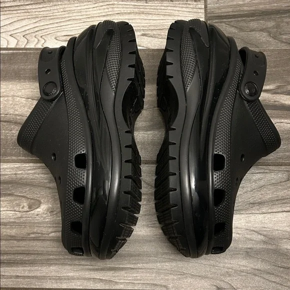 Crocs™ Bae Clog - Picture 7 of 14